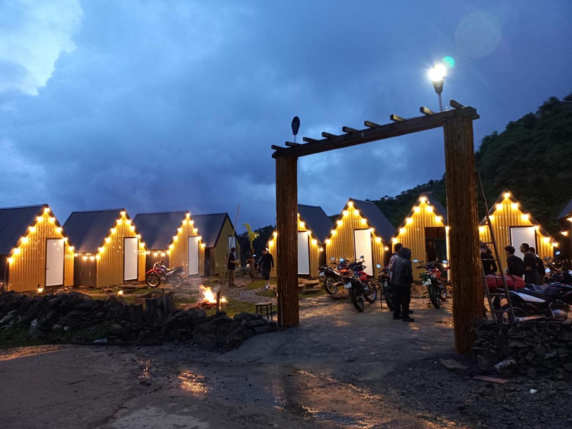 Nha Hang Homestay Pho Nui Bac Yen Εξωτερικό φωτογραφία