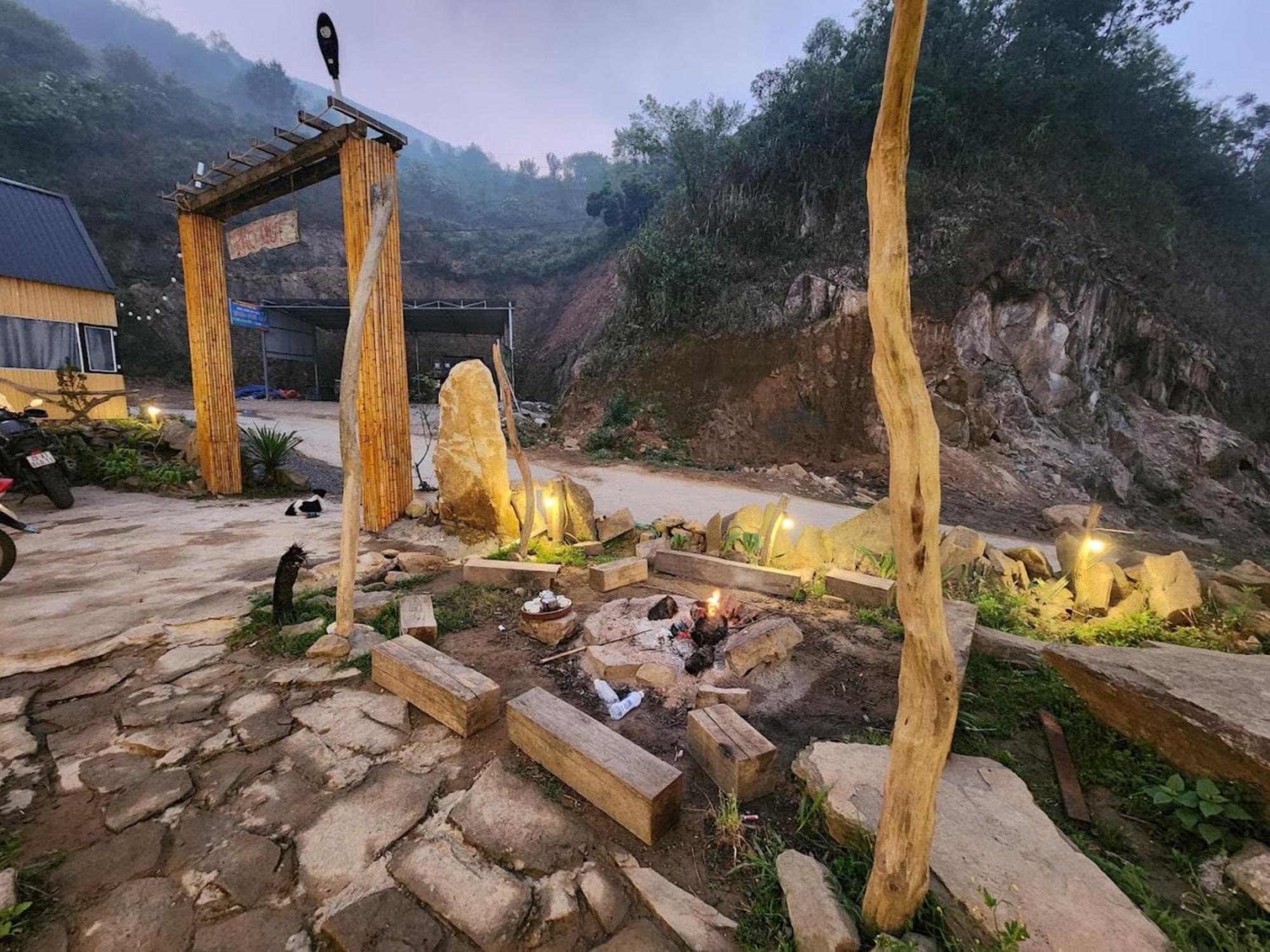 Nha Hang Homestay Pho Nui Bac Yen Εξωτερικό φωτογραφία